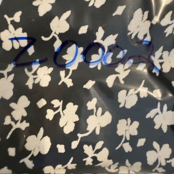 Something Navy Black and White Floral Cami Top Tank Spaghetti Straps Size XXS - Picture 10 of 10